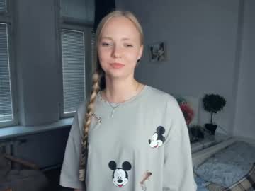 girl Free XXX Cams with rave_the_love
