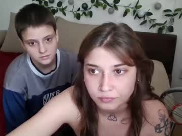 couple Free XXX Cams with aliens4twenty