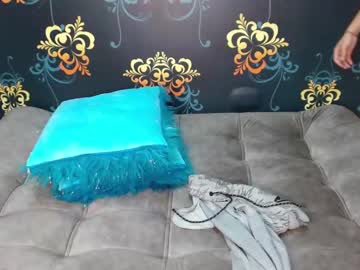 couple Free XXX Cams with skinnyx_cute18