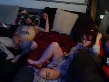 couple Free XXX Cams with freakyirishcple