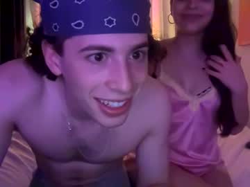 couple Free XXX Cams with yaraandleo