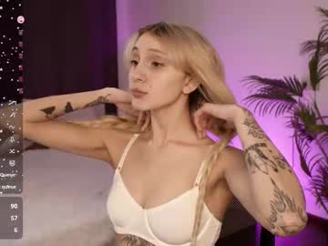 girl Free XXX Cams with ellie_lo