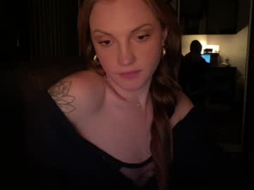 girl Free XXX Cams with skyrosie