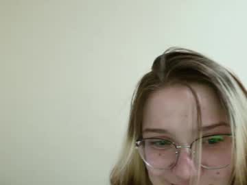 couple Free XXX Cams with liya_still
